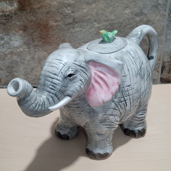 Vintage Ceramic Elephant Teapot Bird Finial Lid - Picture 11 of 11